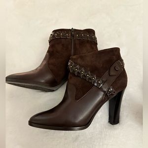 Diane von Furstenberg heeled booties. Brown leather and suede. Size 8.5.